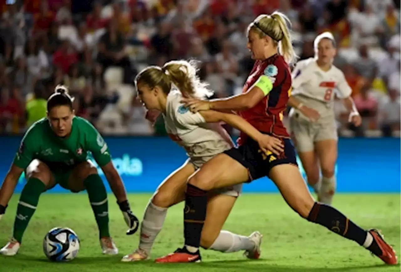 Spain celebrate World Cup win with record crowd for Switzerland romp