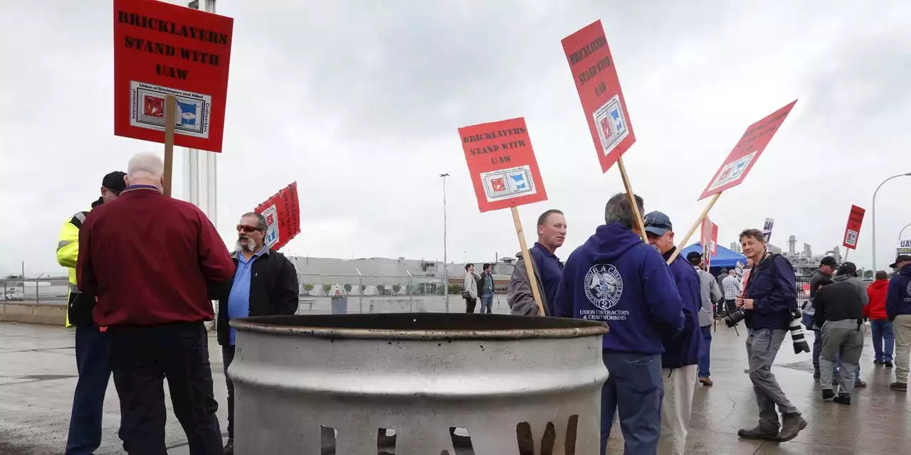 UAW could expand strike again on Friday