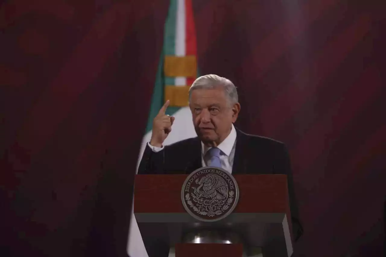 AMLO promete no olvidar el caso de los 43 normalistas de Ayotzinapa