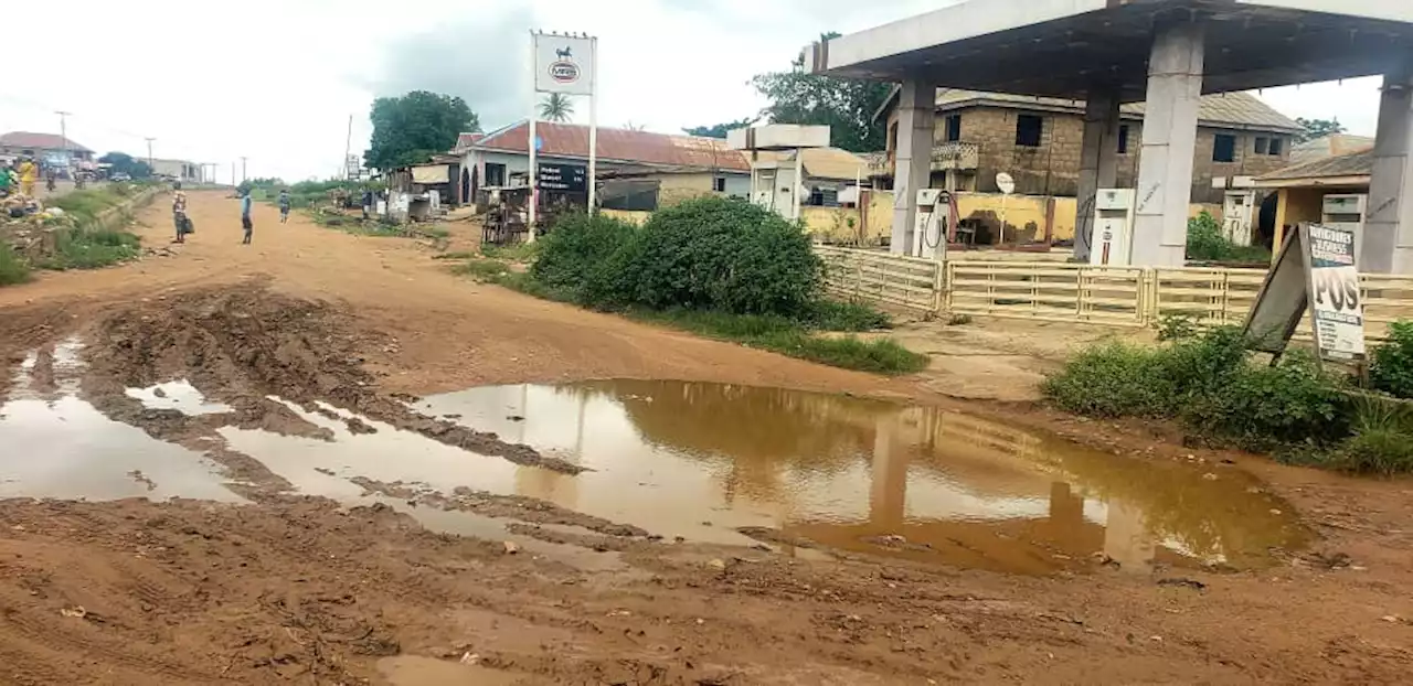 Residents fear business collapse over abandoned Ogun road