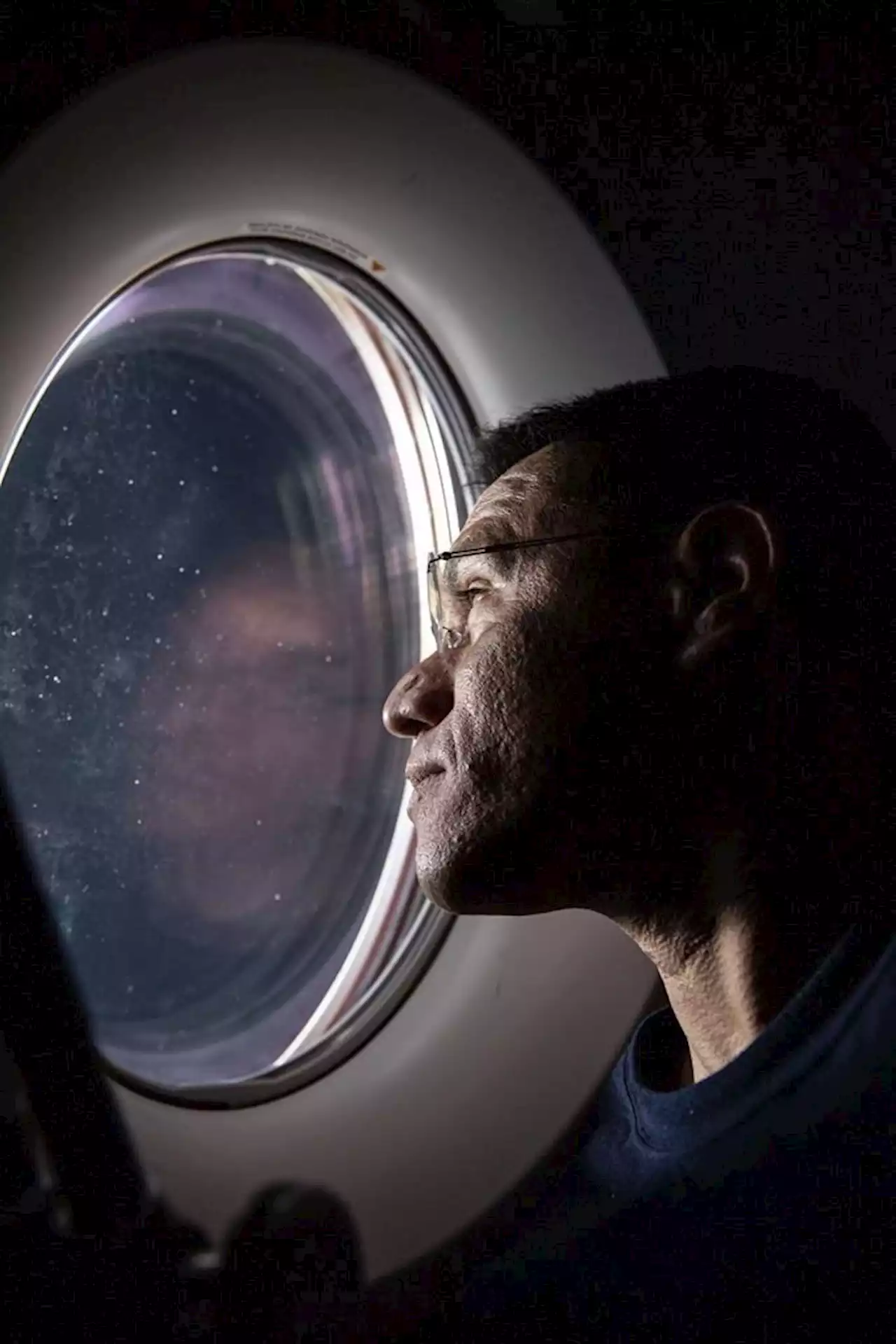 Three astronauts return to Earth after a year in space. NASA's Frank Rubio sets US space record