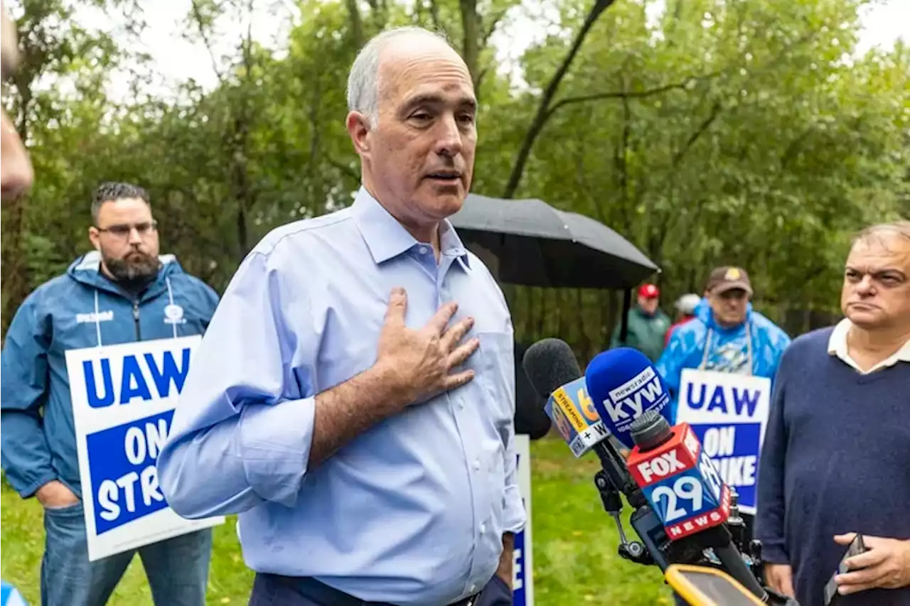 Why Bob Casey — and many other politicians — are visiting the UAW picket line