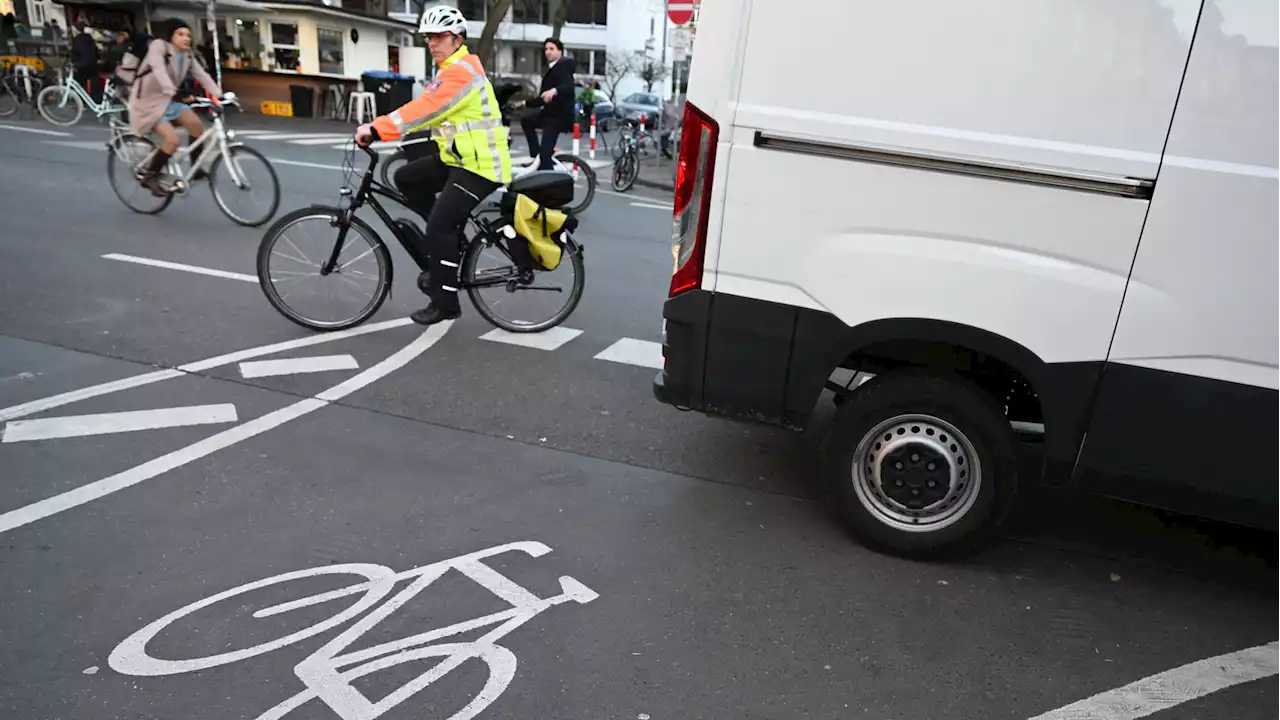 „Kreuzung frei' in Lübeck: Parksensoren verraten Falschparker beim Ordnungsamt