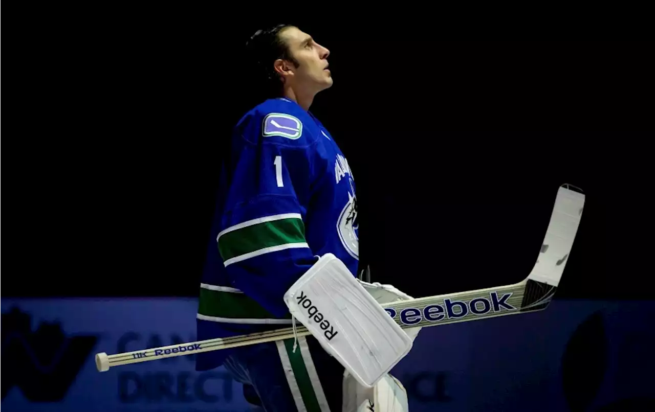 Vancouver Canucks to induct longtime goaltender Roberto Luongo into Ring of Honour