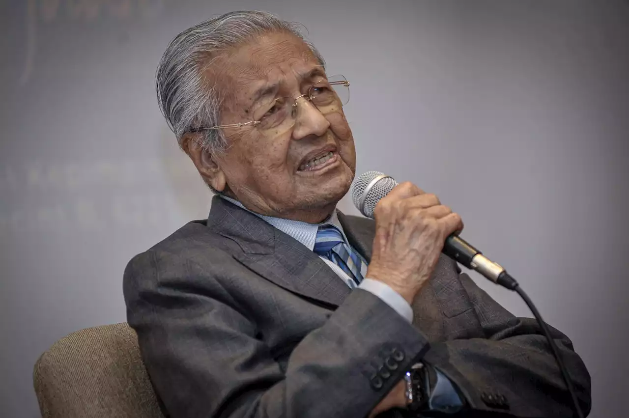 Kabinet perlu dirombak seluruhnya - Dr. Mahathir