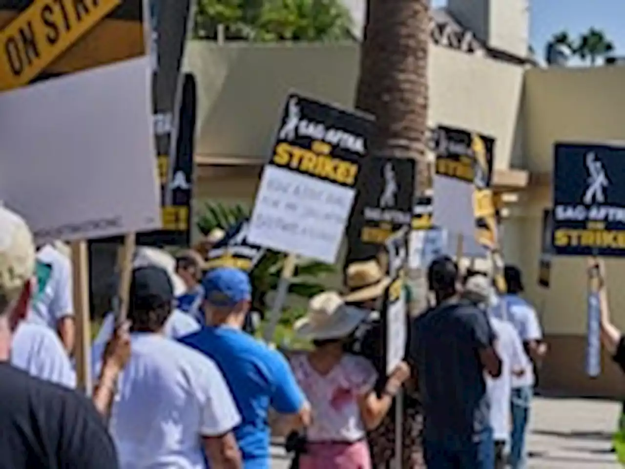 Hollywood writers to return to work after WGA leaders vote to end strike