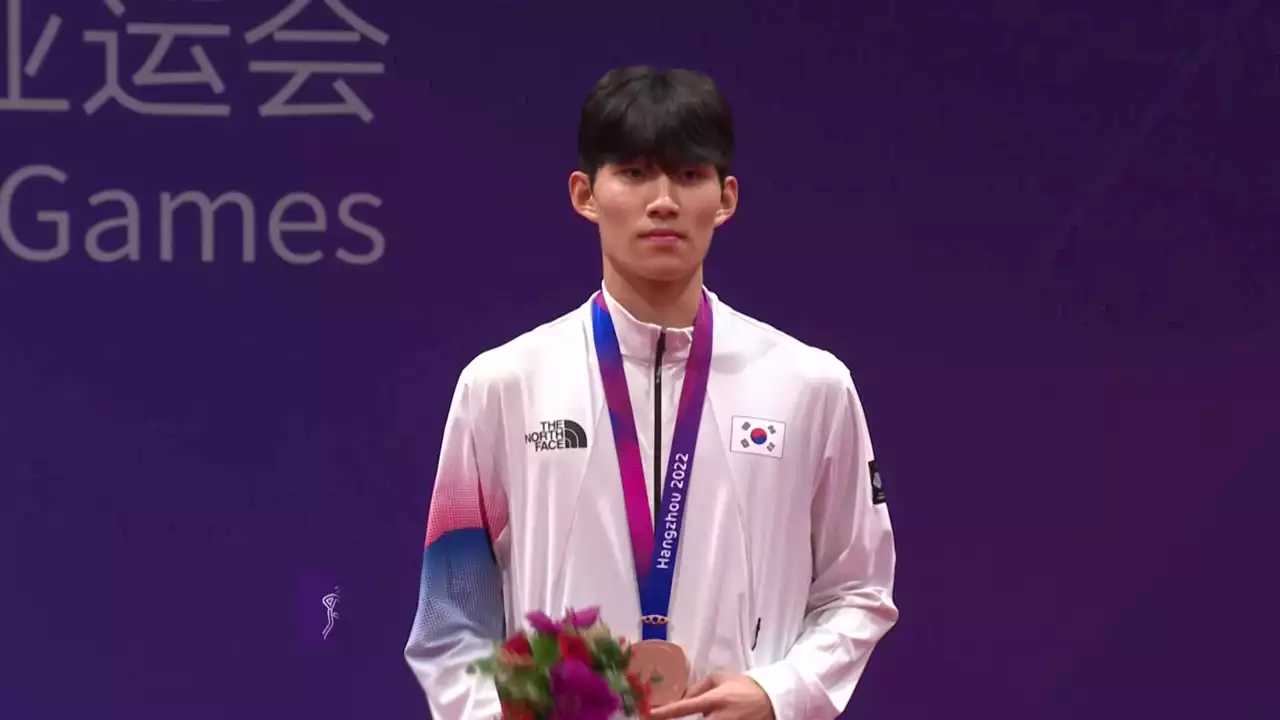 '양발달인' 박우혁 금빛 발차기...사격도 메달 추가