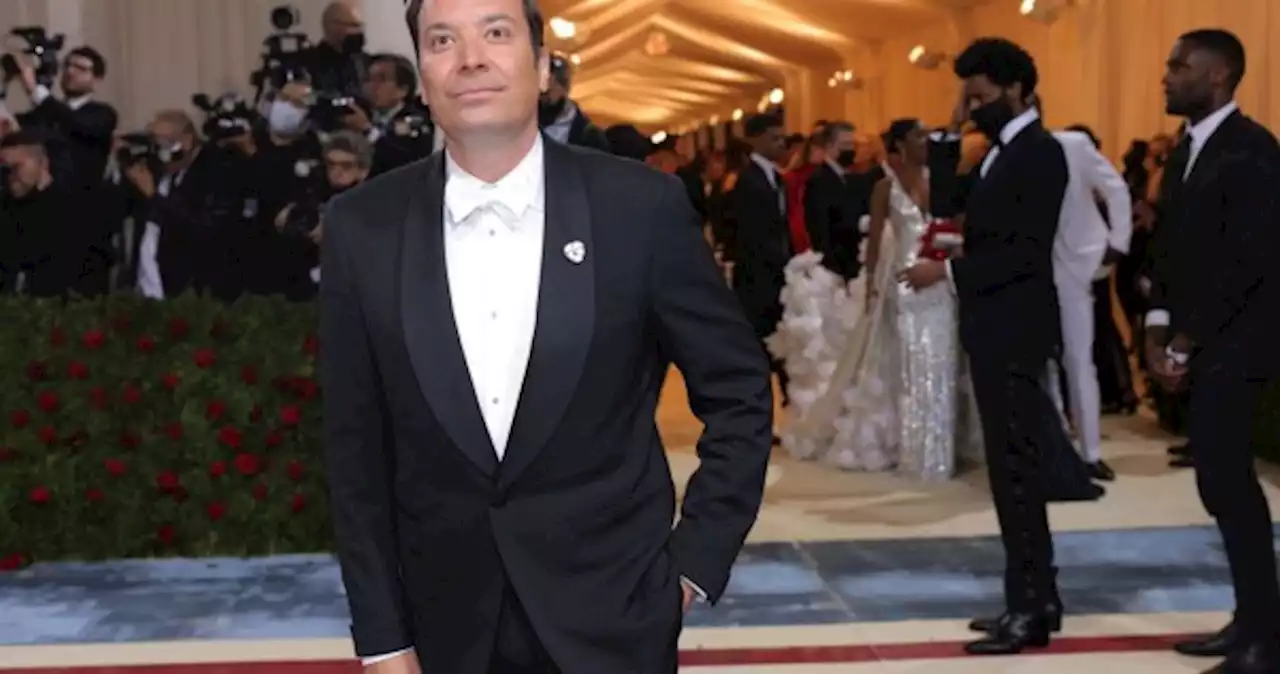 US late-night shows to resume next week after writers end strike