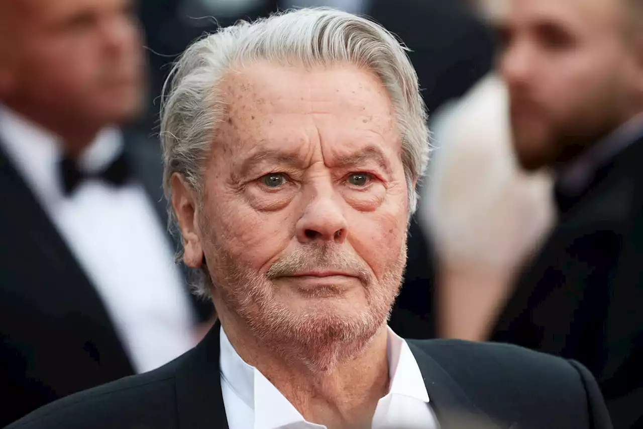 Affaire Alain Delon : “lamentable”, une amie de la famille donne de rares nouvelles de l’acteur