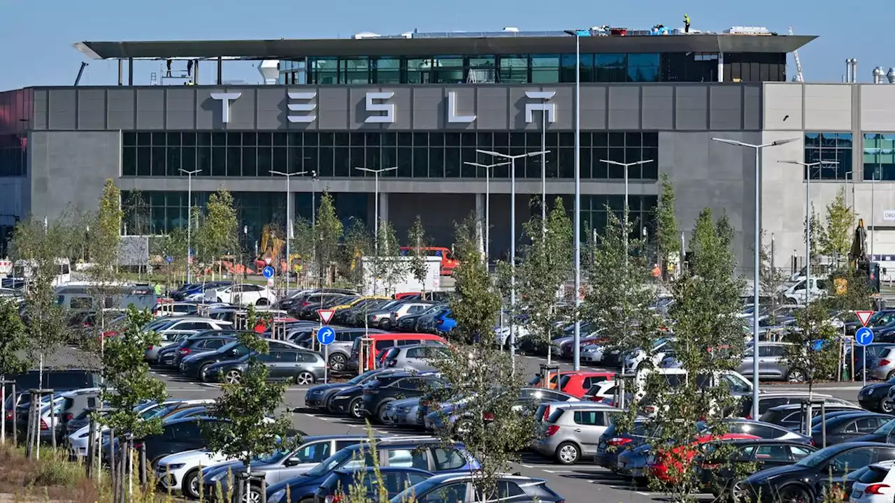 Tesla-Fabrik in Grünheide: Offenbar auffällig viele Arbeitsunfälle