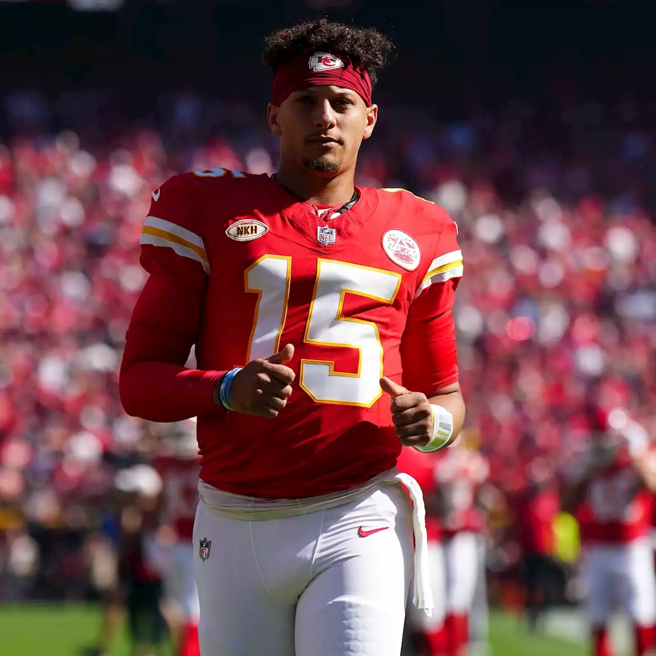 Proof Patrick Mahomes Was Enchanted to Meet Taylor Swift After Game With Travis Kelce