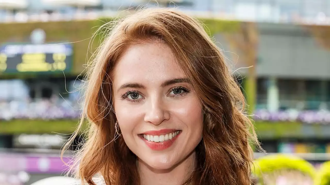 Angela Scanlon flaunts Strictly-honed abs in tiny crop top during rehearsals