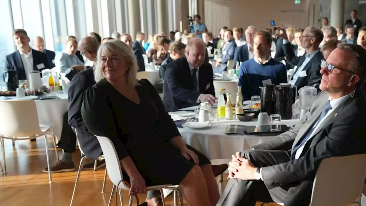 En ekstra kvantespring: Regeringen forsøger at fastholde Danmarks føring