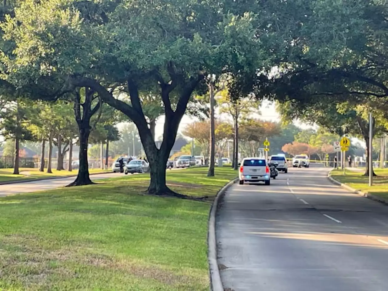 1 killed in crash near Creech Elementary in Fort Bend Co., constable says