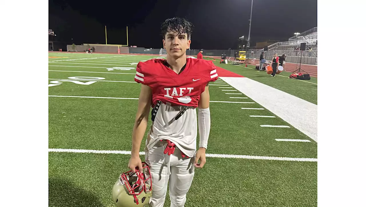 Receiver Lior Leshem crucial to Taft football’s offense as it enters West Valley League play