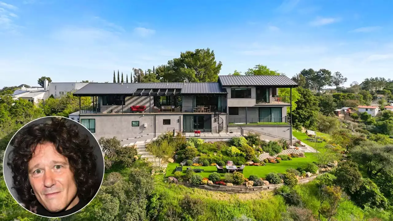 Spanish rock star Enrique Bunbury lists Topanga home for $4 million