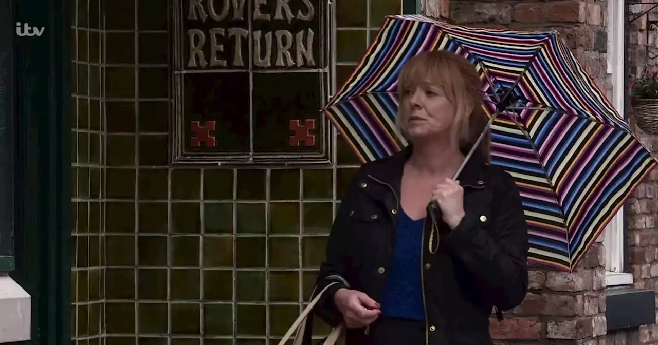 Corrie's Jenny star sends three-word message as fans 'refuse to believe' it