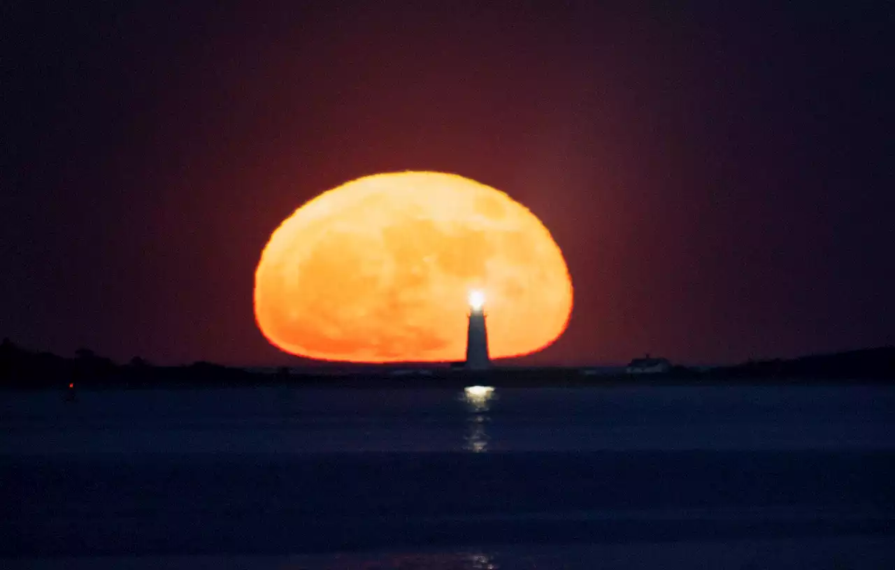 When to see Thursday's Harvest Moon — a supermoon — in Boston