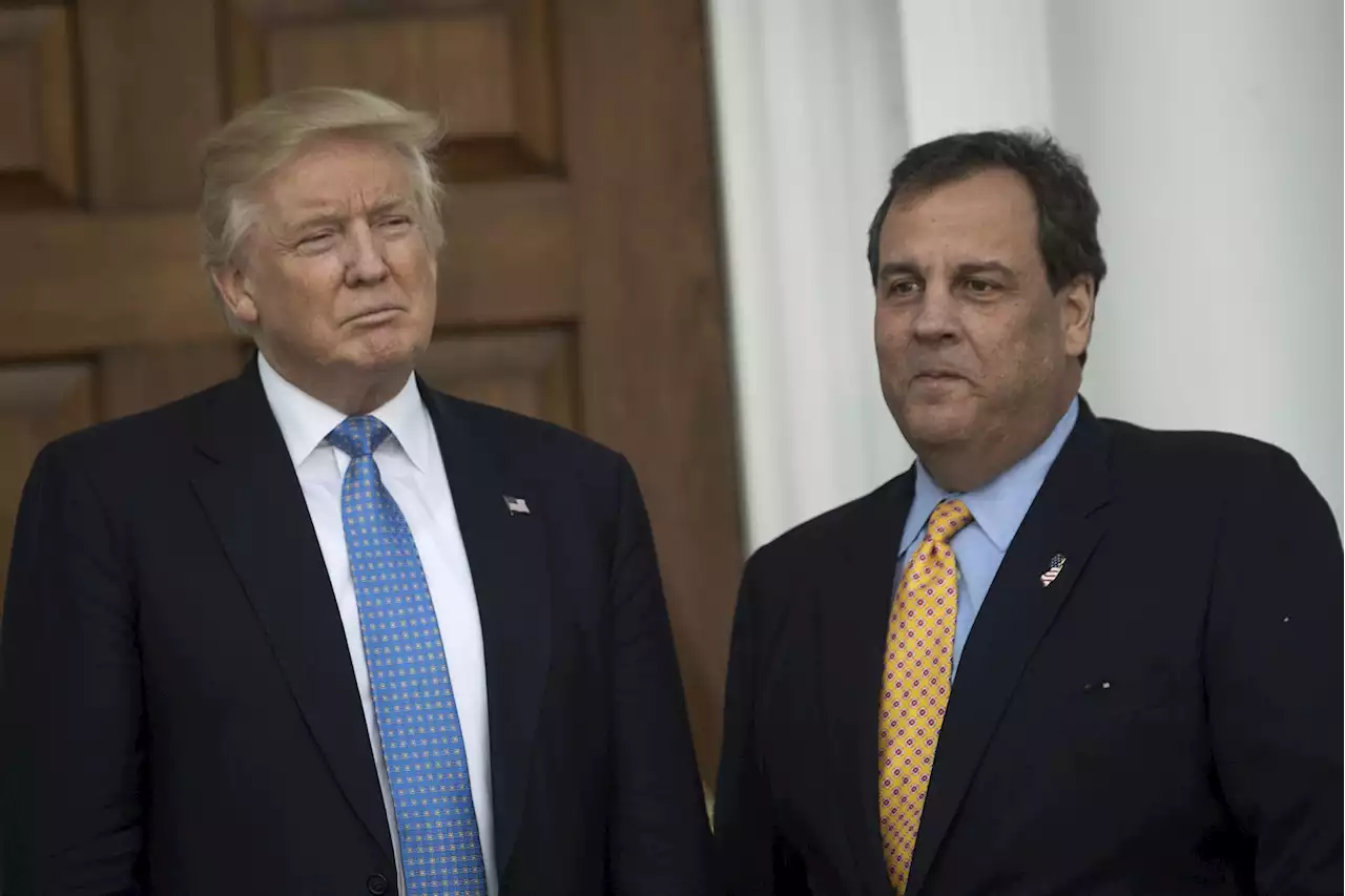 Donald Duck Trump meme spreads like wildfire after Chris Christie jibe