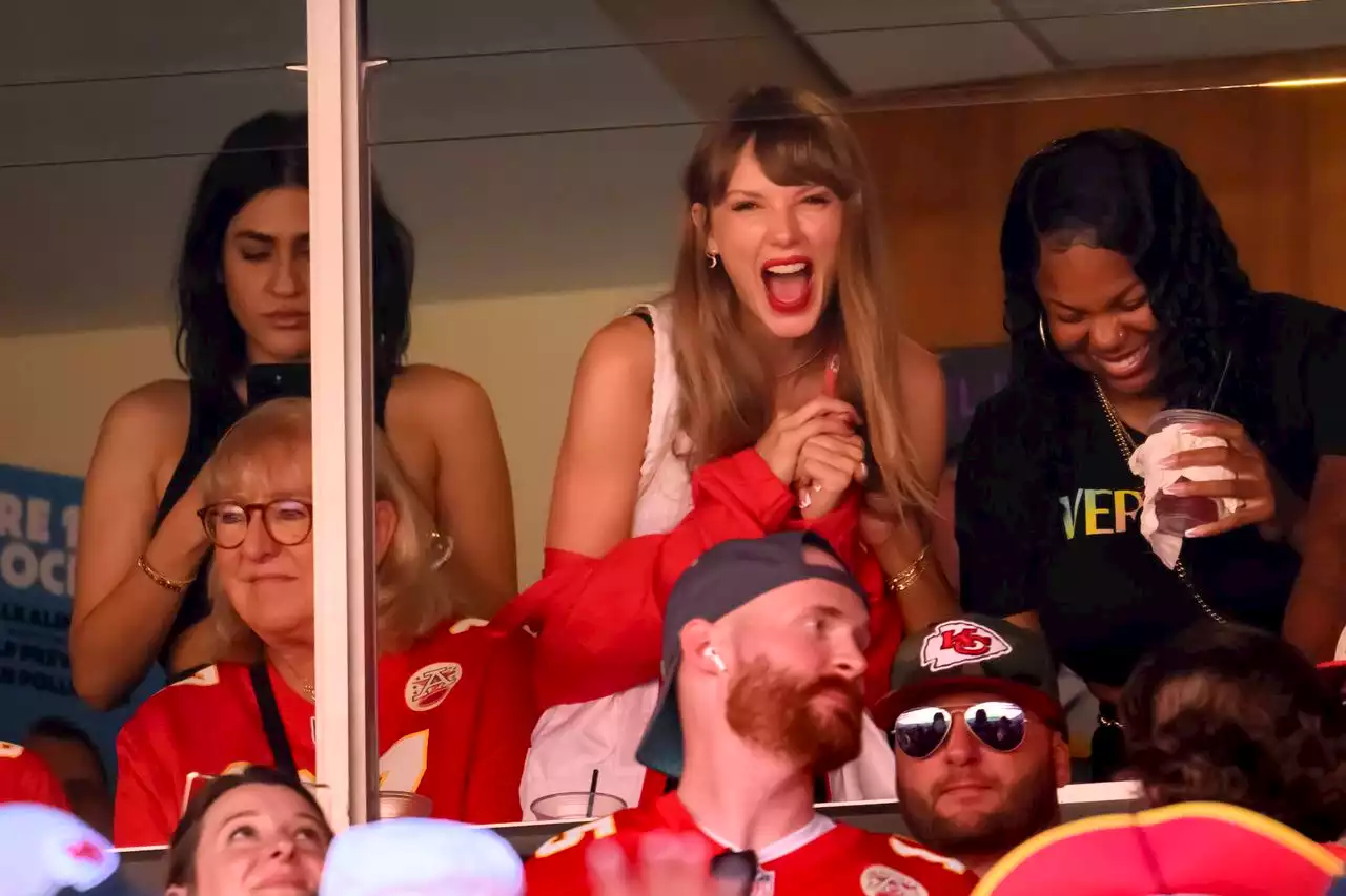 Taylor Swift, Travis Kelce Halloween Costume ideas: How to create the best couple costume this season