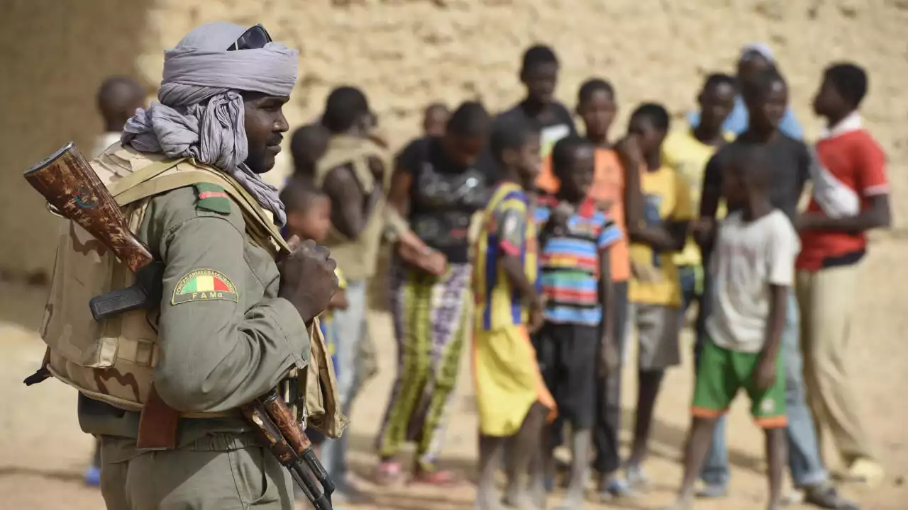 Mali: accrochages entre l'armée et des groupes jihadistes dans la région de Tombouctou