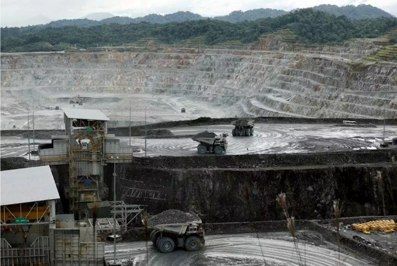 Panama suspends debate for First Quantum's new mining contract