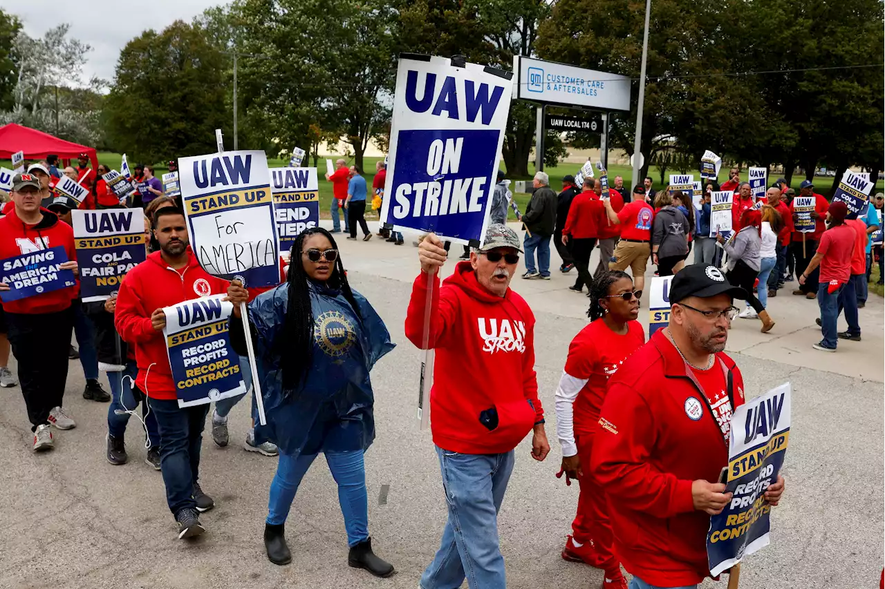 UAW makes new counter proposal to Chrysler-parent Stellantis -union