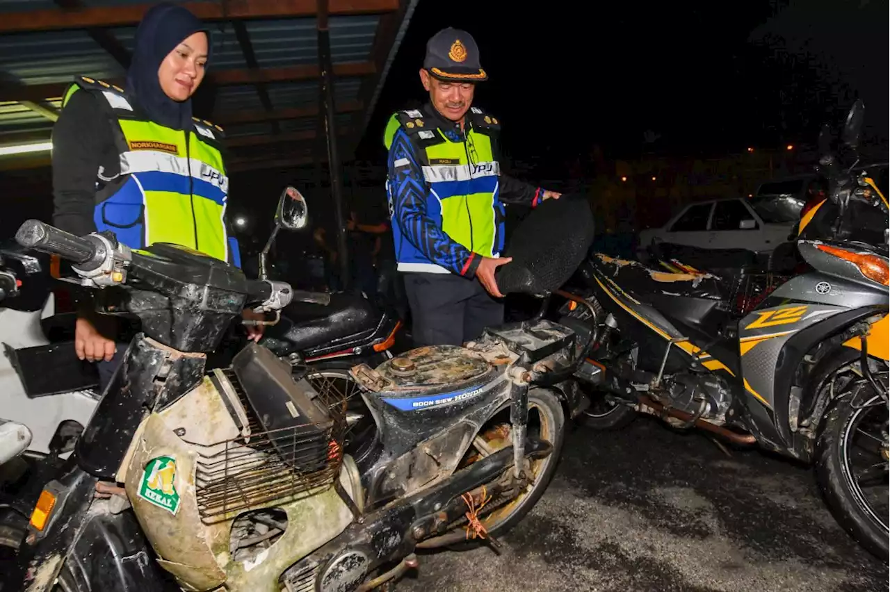 Kelantan JPJ seizes 422 vehicles in special op