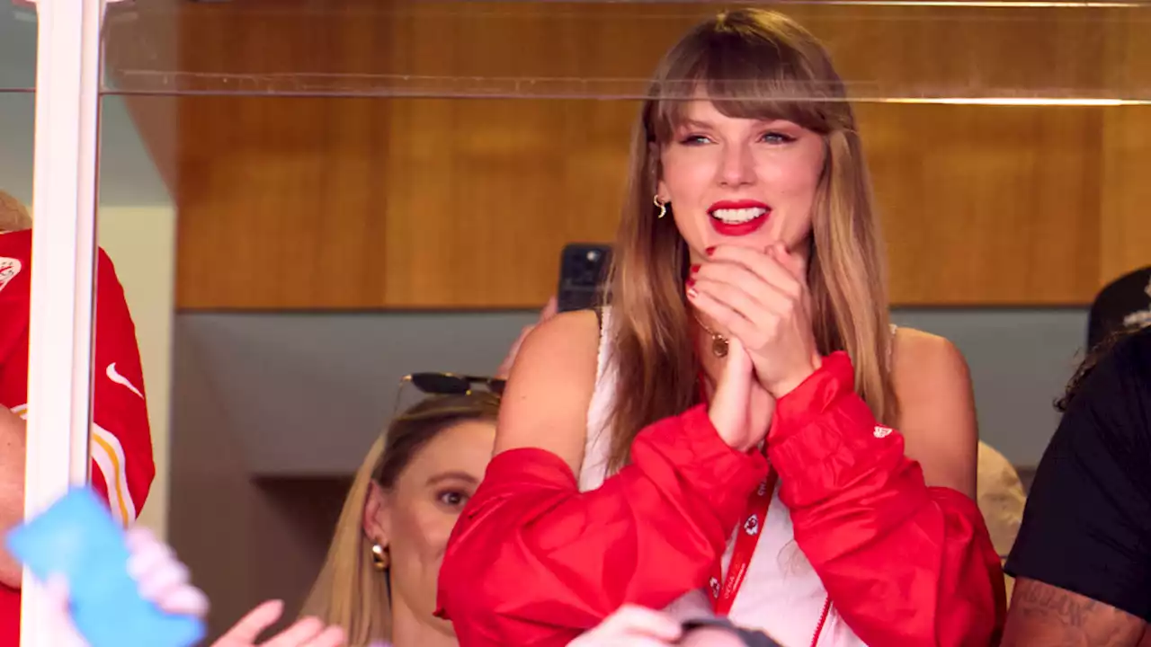 Taylor Swift & Travis Kelce Just Scored The Best Halloween Couple's Costume Idea