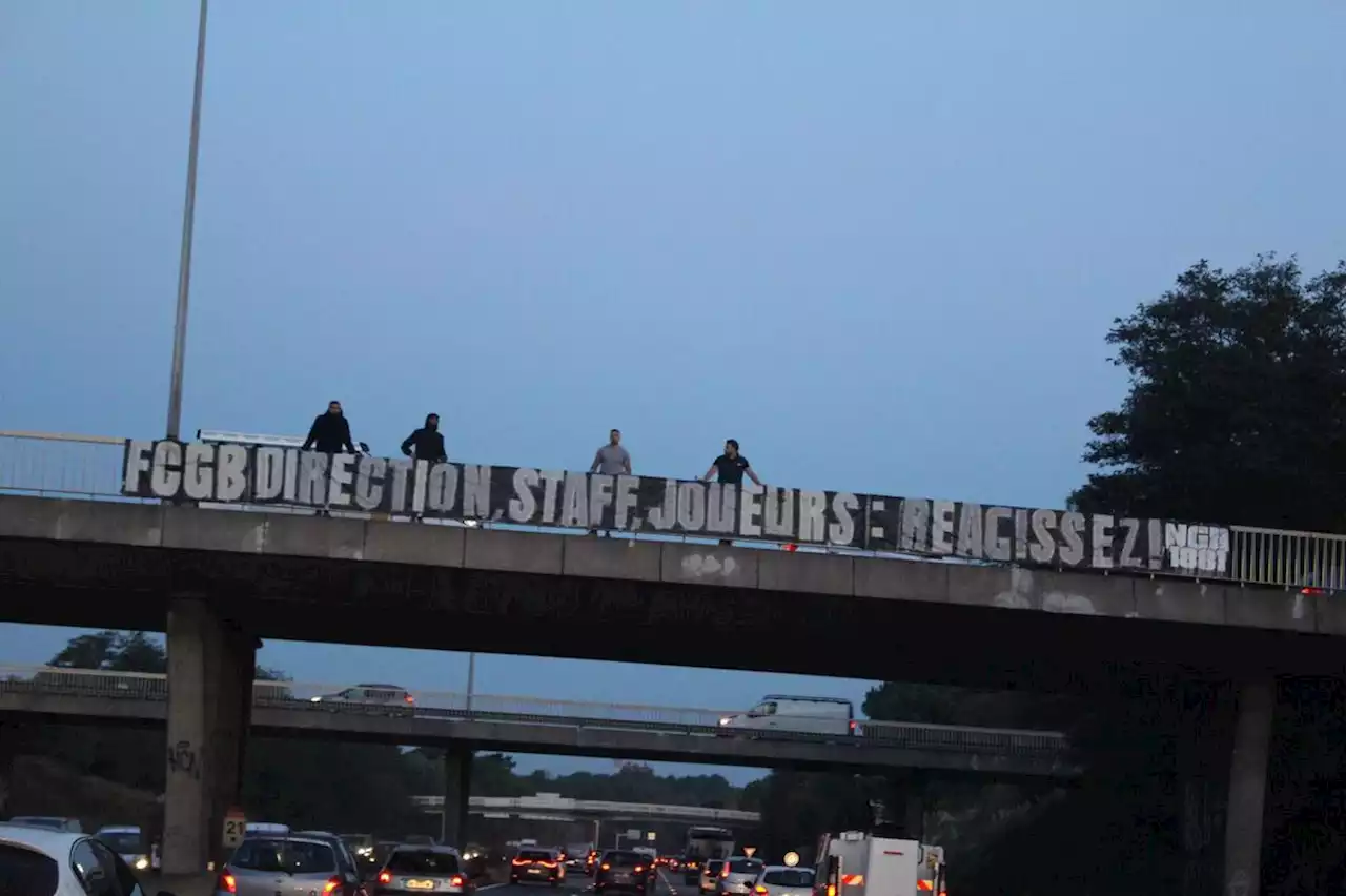 Girondins de Bordeaux. « Réagissez ! » : les North Gate déploient une banderole sur la rocade