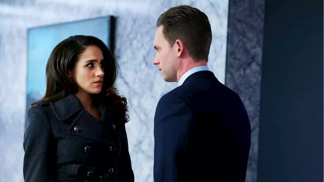 ‘Suits’ Star Apologizes for Posting Meghan Markle Photos