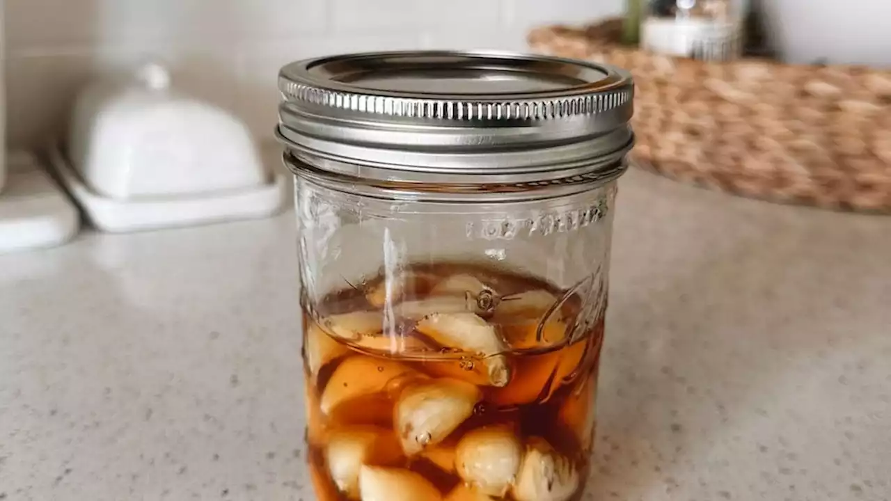 Fermented garlic honey is the homemade remedy to try this cold and flu season