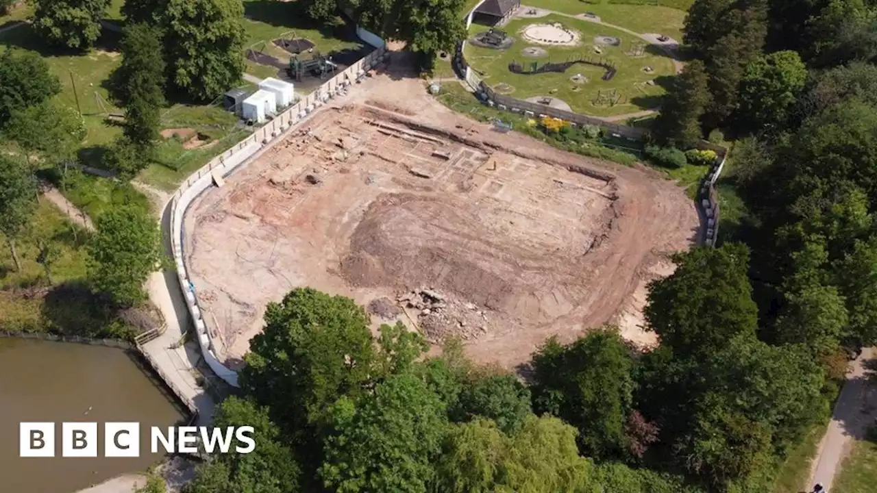 Plan for public pool on Kenilworth medieval site hit by rising costs