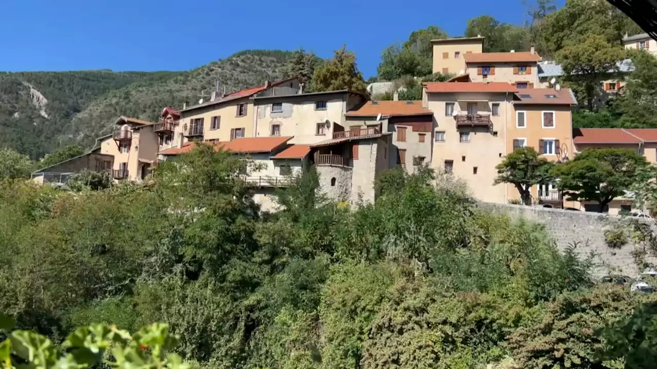 Hautes-Alpes: un pylône de téléphonie mobile installé sur la commune de Théus