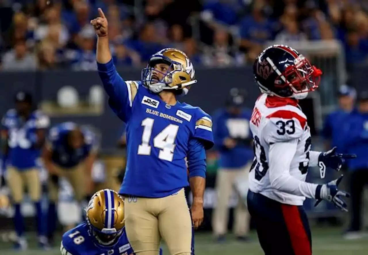 Bombers kicker Sergio Castillo takes in other sports as a photographer