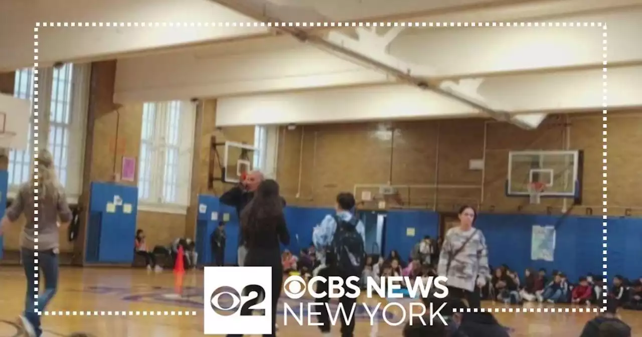 Brooklyn middle school moves students to gymnasium after basement floods