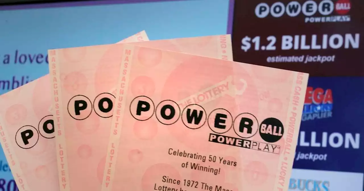 Powerball jackpot tops $960 million after long drought of winners