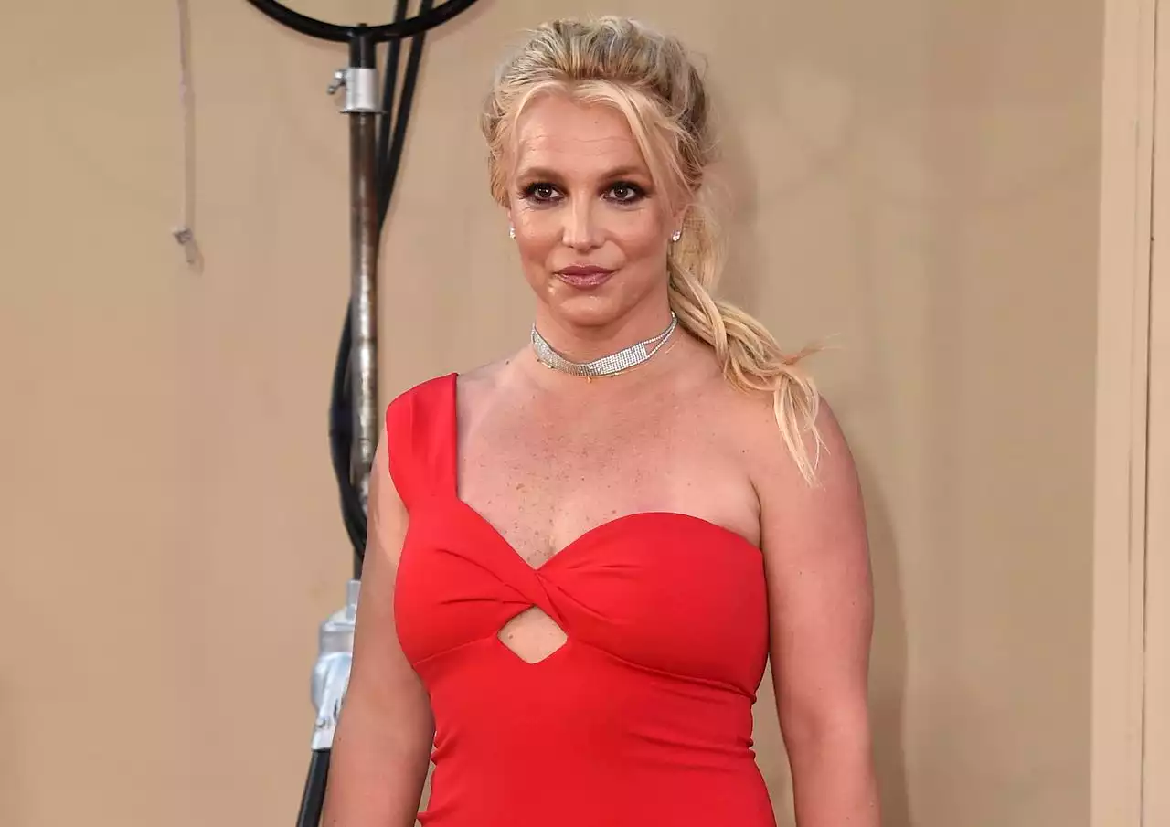 Britney Spears Instagram video dancing with knives prompts wellness check