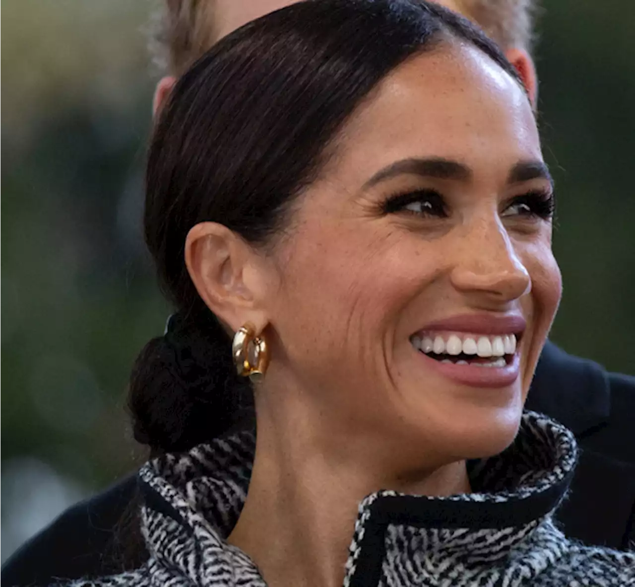 Meghan Markle en manteau d’hiver tendance : cette pièce mode remarquée portée aux côtés d’Harry