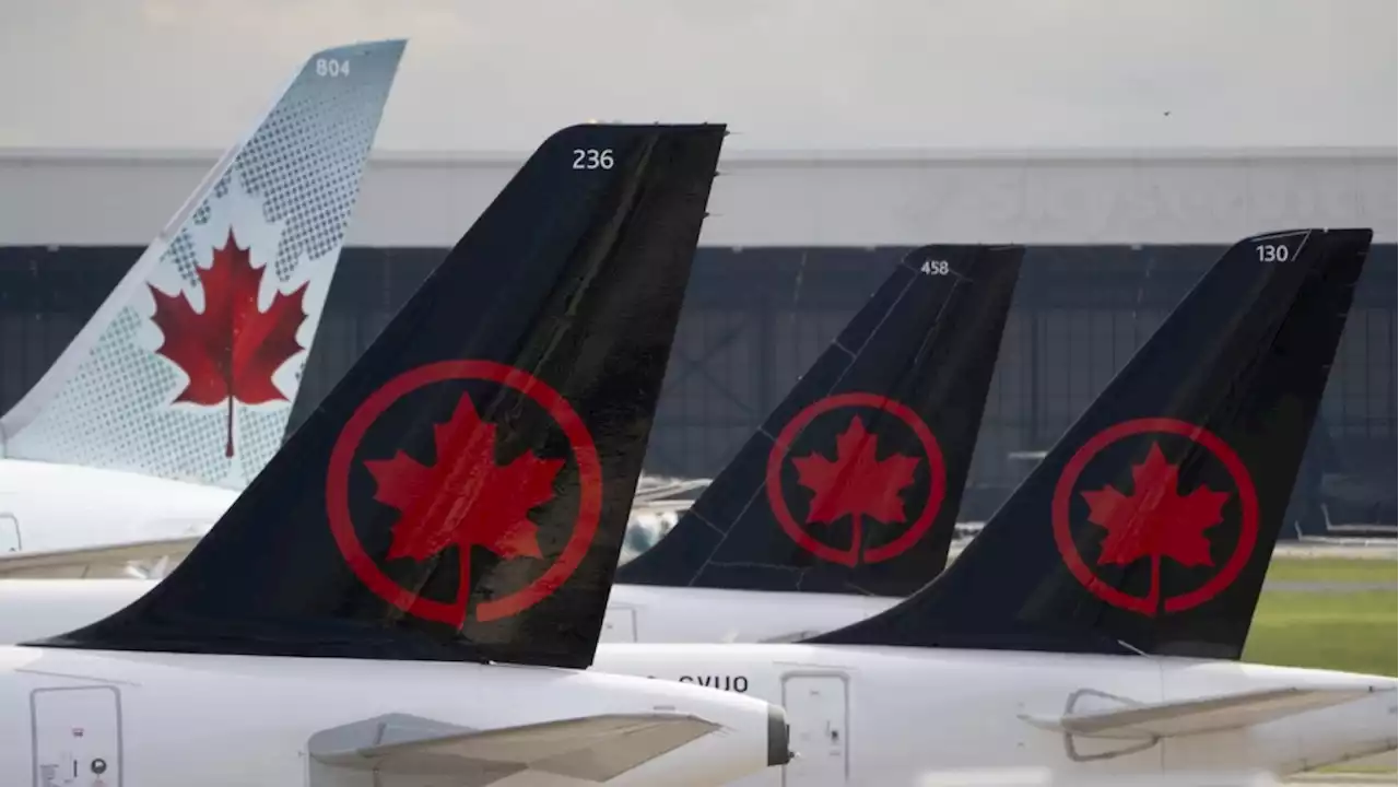 Air Canada pilots picket at Toronto's Pearson as talks continue