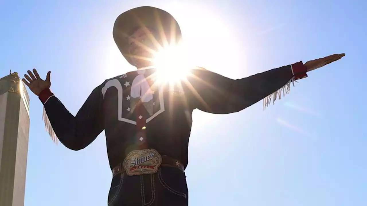 First day of the State Fair of Texas; ‘Howdy Folks’ to more mid-90s!