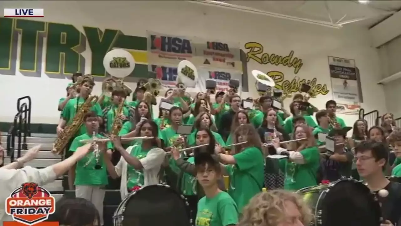 Crystal Lake South High School shows their spirit this Orange Friday