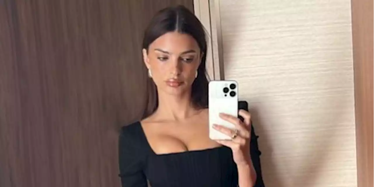 Emily Ratajkowski Tucks a Corset Top Into Her Stretchy Skirt for a Sleek Fall Look