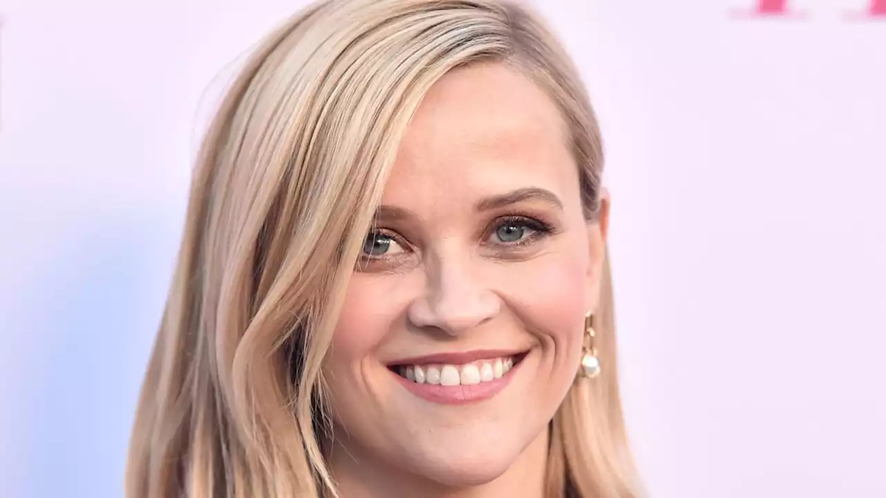 GMA guest Reese Witherspoon sparks concern on live show with Robin Roberts and Michael Strahan