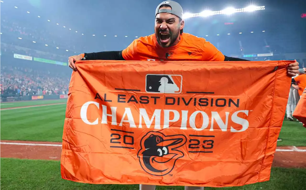 Orioles festeja su triunfo 100 y el título divisional