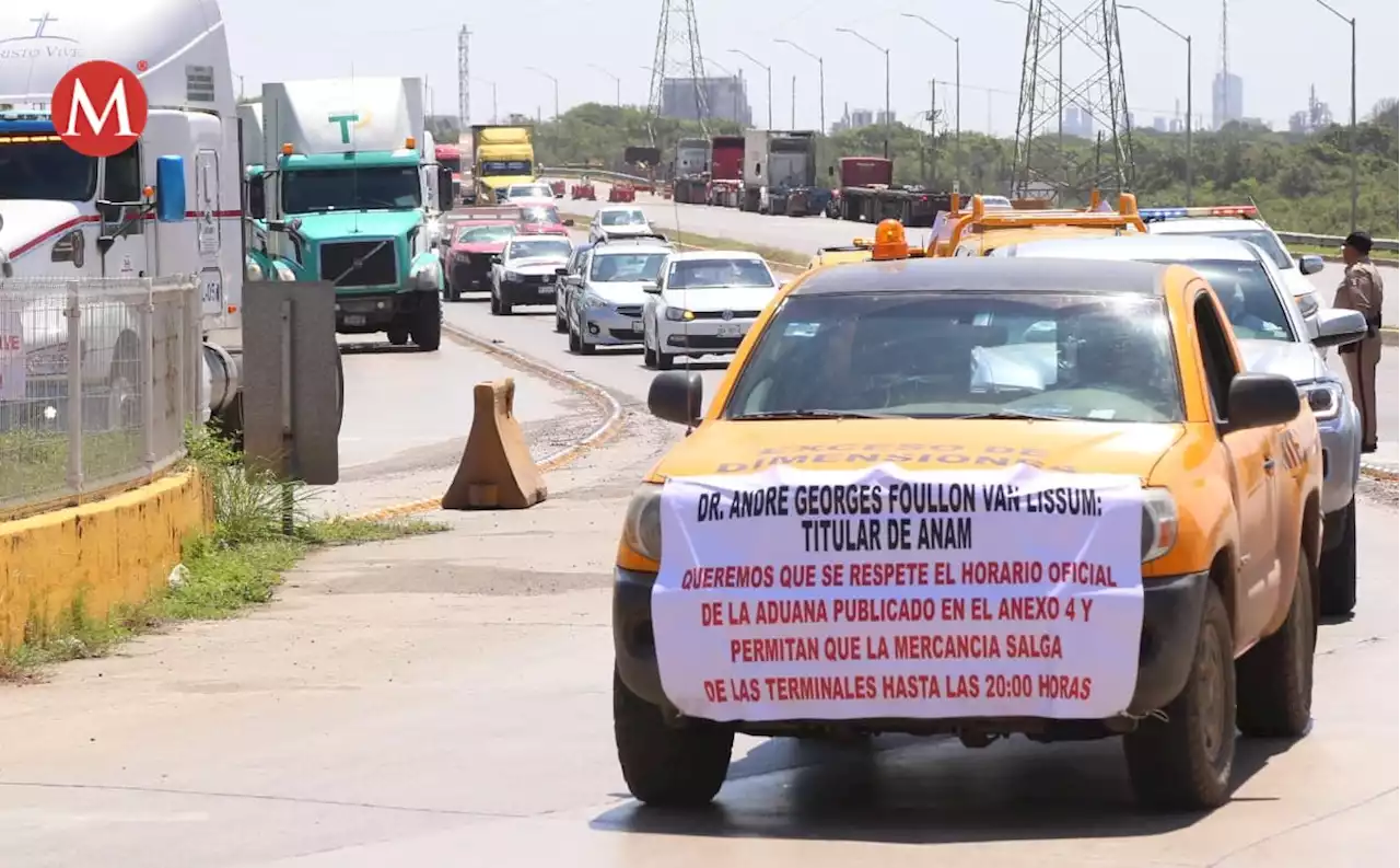 Camiones no entraron a puerto de Altamira en apoyo a transportistas