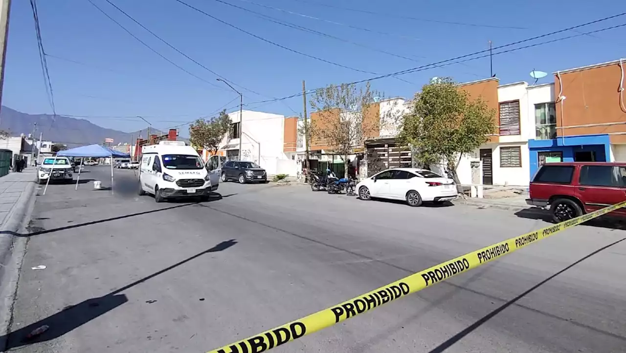 Muere mujer cuando transportaba agua a su casa en García, Nuevo León