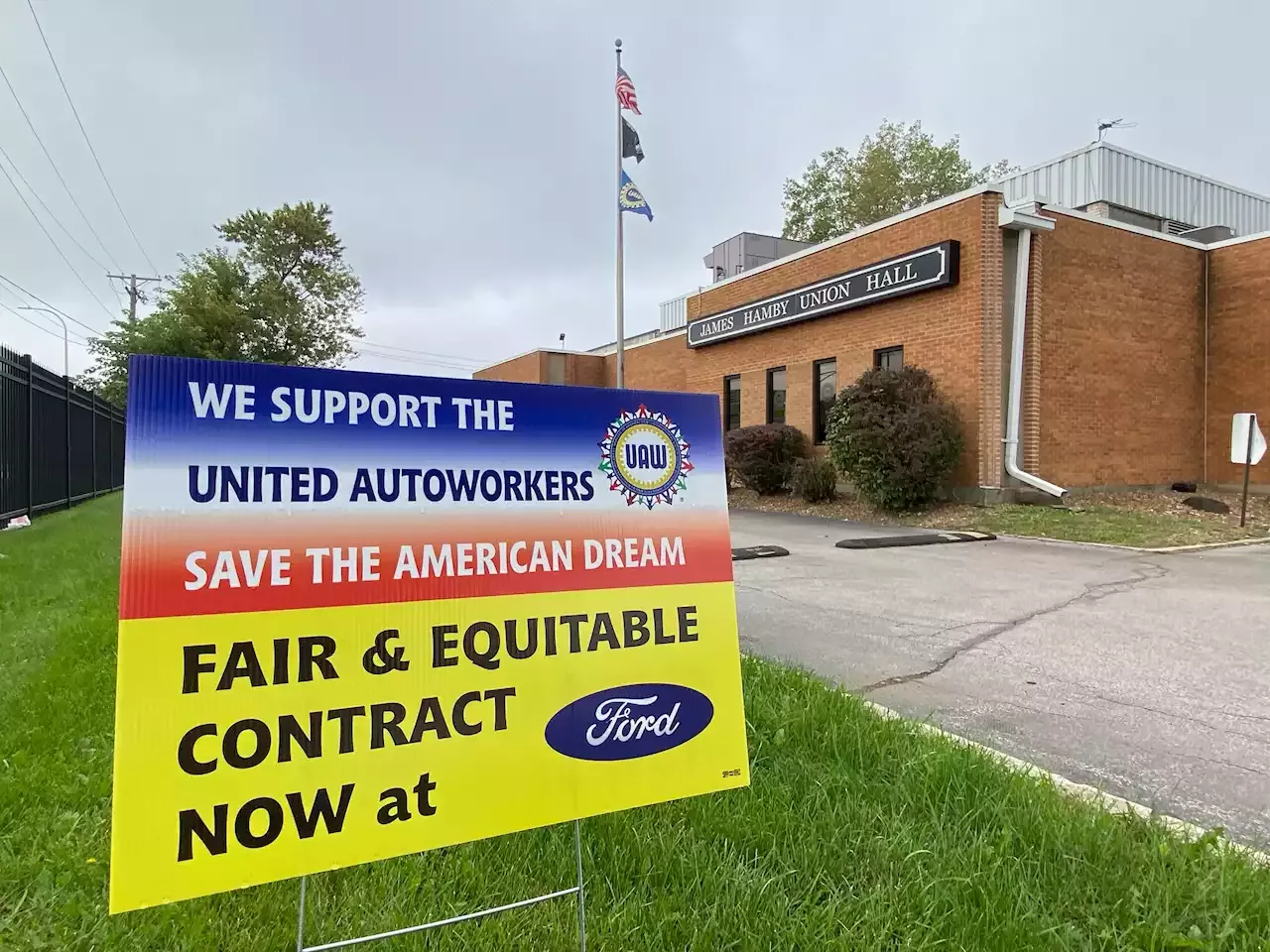 UAW Strikes Spread To Chicago Ford Assembly Plant As 7,000 More Workers ...