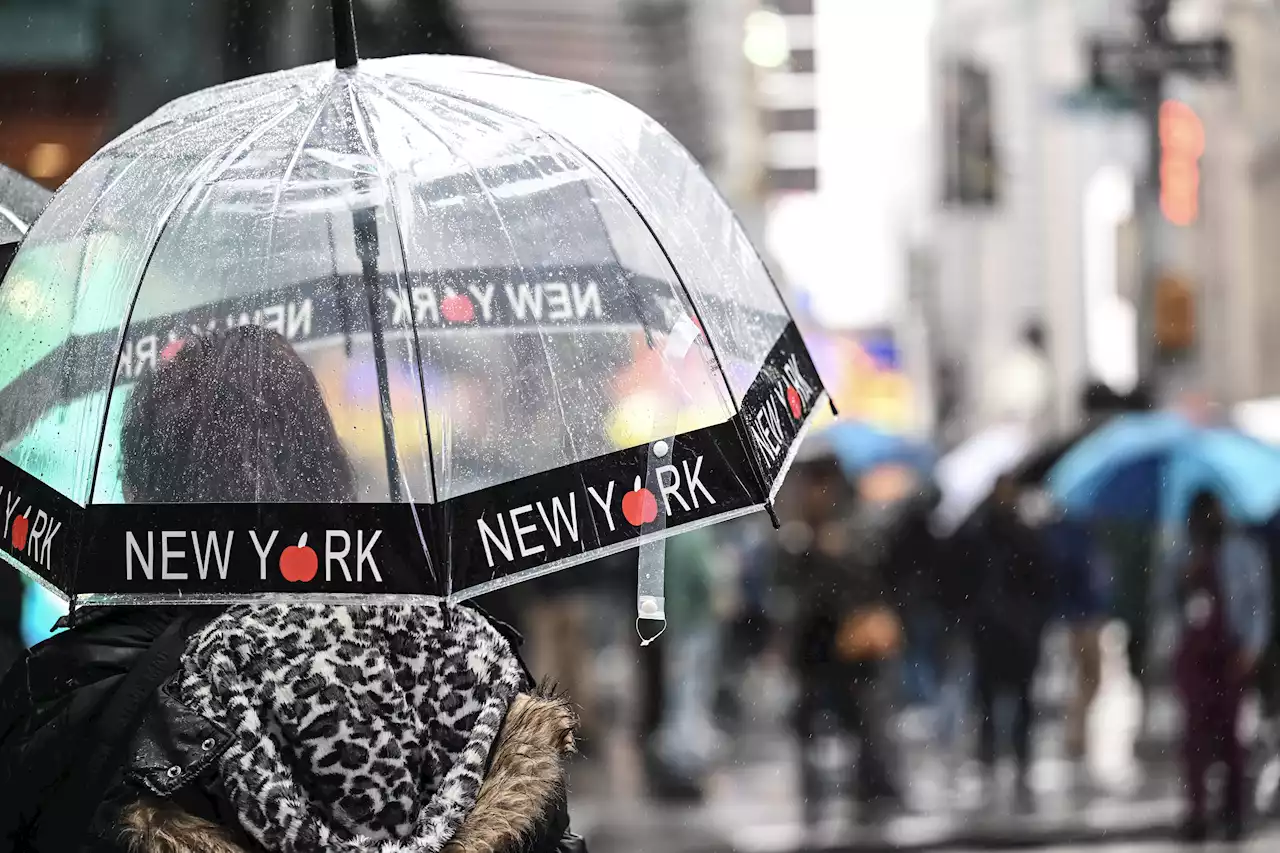 NYC Emergency Management issues travel advisory for Friday and Saturday