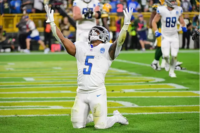 David Montgomery runs wild as Lions beat Packers 34-20 to take early  command of NFC North – KVEO-TV